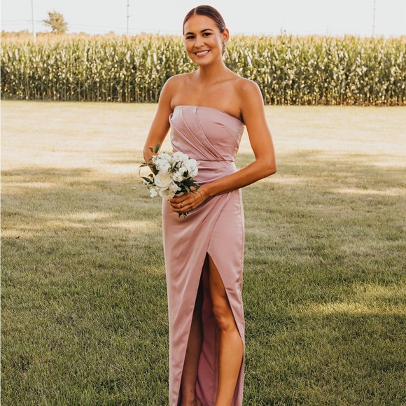 Revolve Magnus gown in mauve. NBD - Picture 3 of 3